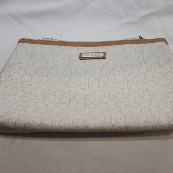 Calvin Klein Makeup Pouch - Picture 1 of 5